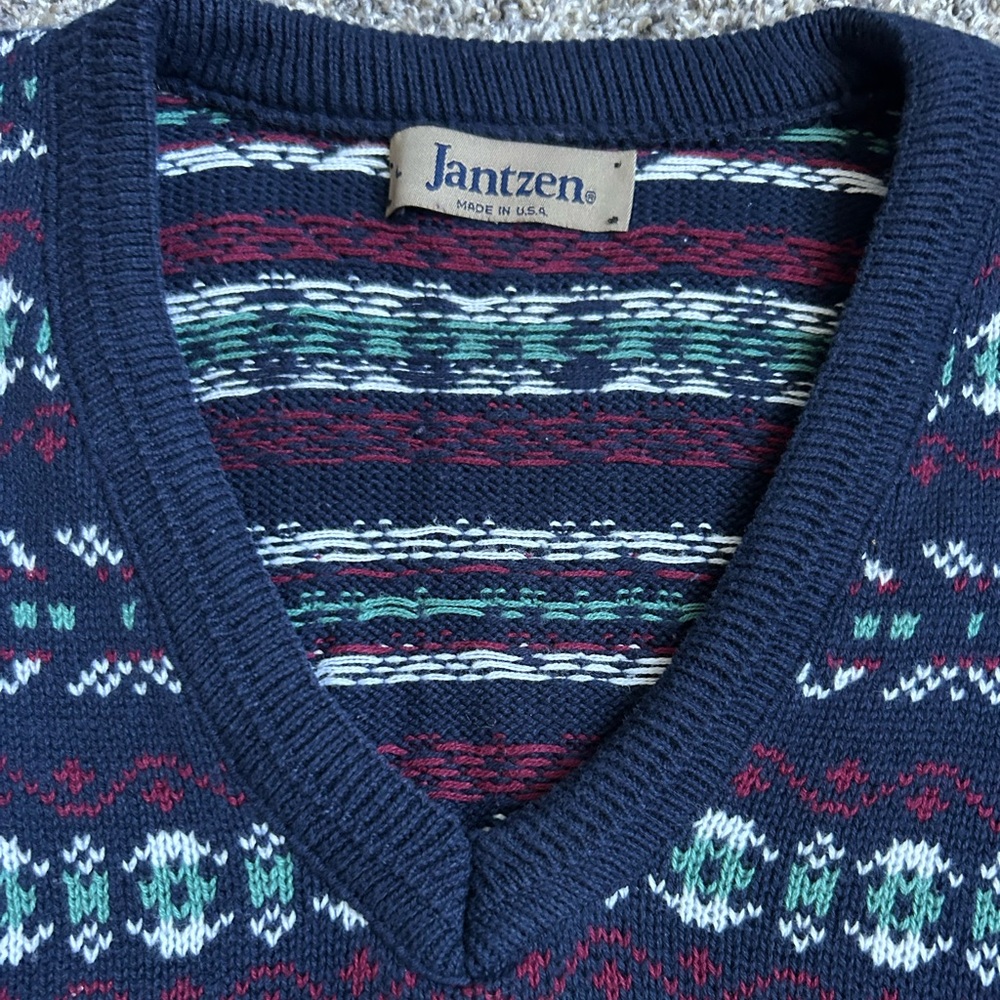 Jantzen vintage men’s v-neck sweater size large Made in the USA - Picture 2 of 6
